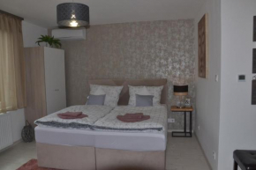 Souvenir Apartmanok